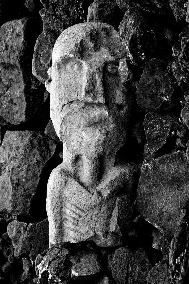🗿Göbeklitepe ve Karahantepe'de yeni heykeller bulundu

📌12 bin yıllık geçmişiyle 'tarihin sıfır noktası' olarak nitelendirilen Göbeklitepe'de ilk boyalı heykel, Karahantepe'de ise en gerçekçi insan heykellerinden biri bulundu