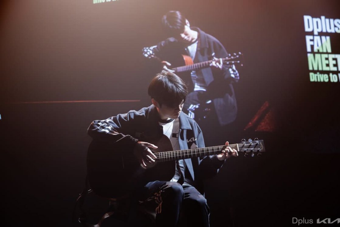 데프트의 기타🎸🤍