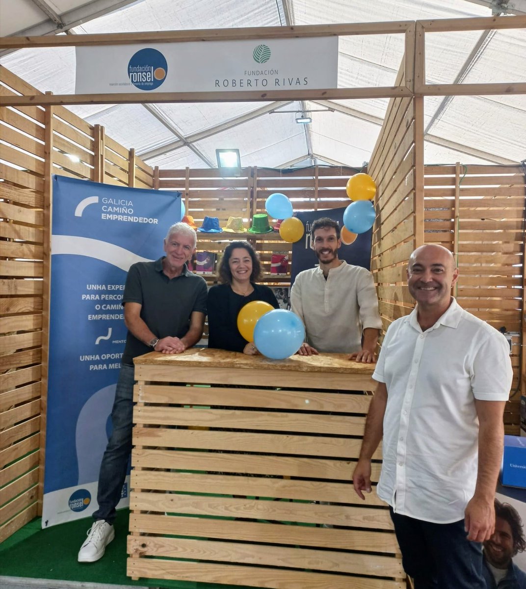 🛍️ Este fin de semana nos hemos desplazado a #Pontevedra para participar en la décima edición de la feria de #emprendimiento <a href="/pontUPstore/">Pont-Up Store</a> "Generación Emprendedora" para acompañar y conocer nuevos #emprendedores y proyectos.