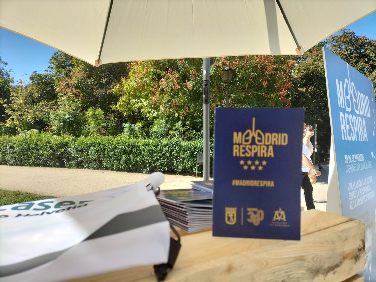 #MadridRespira Estas son las paradas de nuestro circuito para que conozcas tu capacidad pulmonar. ¡Sella tu pasaporte!

📍 Parque del Retiro 

🫁 1. Hola Pulmones
🫁 2. Inside
🫁 3. Oxineta
🫁 4. Menudo Aire
🫁 5. Respira Salud
🫁 6. Inmunofitness