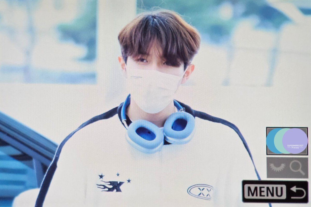 supermario527's tweet photo. 230930 출국

눈빛✨️

#김재환 #KIMJAEHWAN https://t.co/R2lTRYOIcg