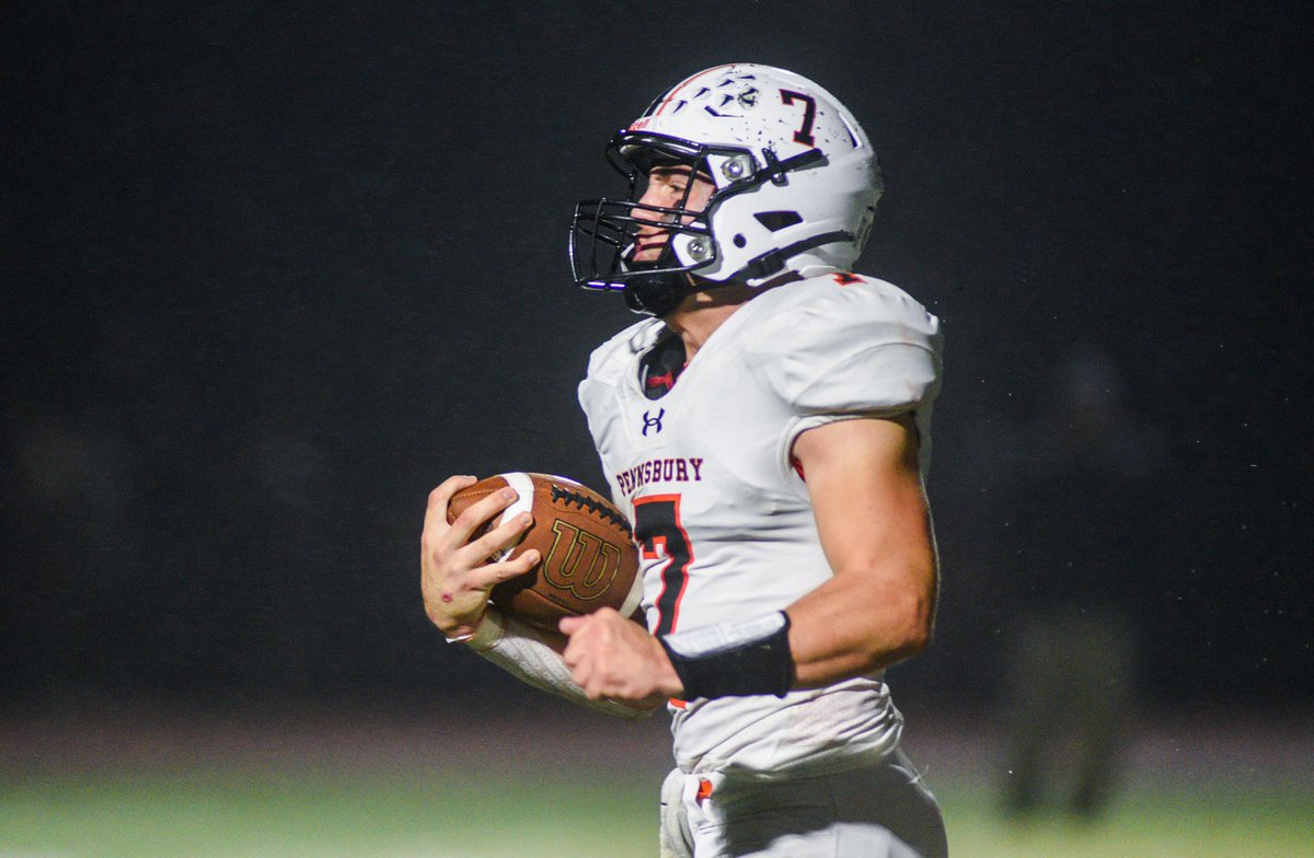 HSGameOn's tweet photo. 📸 Pennsbury’s come-from-behind win over CB East!
🏈Check out the photos from the game here 👇
https://t.co/uNvKzzTE2n
@pennsburyfb @Athletics_PSD @CBEastFootball @cbeWeThePeople @SOLsports @nbeighley2 https://t.co/z71SHyKeSU
