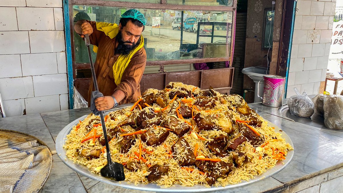 PKFoodSecrets's tweet photo. KABULI PULAO RECIPE | 200+ KG Giant Rice Meat Prepared | Peshawar Street Food Qabili Plav Recipe

WATCH : https://t.co/OCfS6bow2U

#KabuliAfghaniPulaoRecipe #PeshawarStreetFood  #KabuliPulaoRecipe #PulaoRecipe #PakistaniStreetFood  #PeshawarStreetFood #PKFoodSecrets https://t.co/GlGP8OXN89