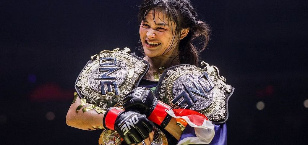 Stamp Fairtex is the first fighter in ONE Championship to win 3 world titles in 3 different sports: 

• Muay Thai 🏆 
• Kickboxing 🏆
• MMA 🏆

Is she the greatest women’s Atomweight in combat sports history? 

#ONEFightNight14