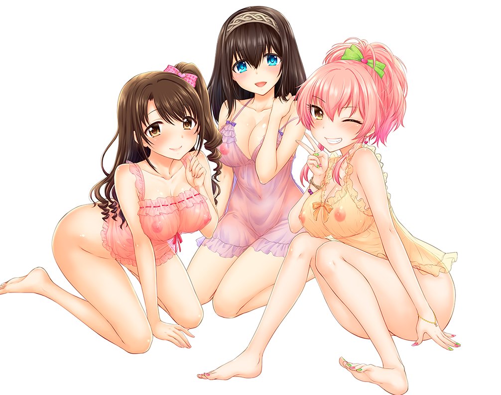 透け下着のアイドル❤️💙🧡 