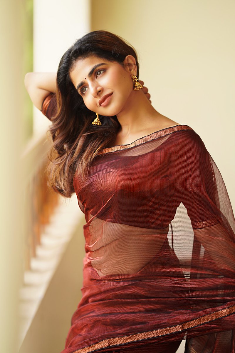 #iswaryamenon delights the frame with her classy look @Ishmenon