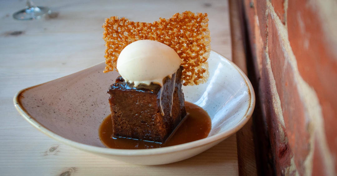 Is it sticky toffee pudding season yet? Oh, wait, when is it not? What winter pudding would you like to see on our menu? 
 #StickyToffeePudding #WinterPuddings #DessertTime #PuddingLovers #SeasonalMenu #PuddingSeason #WinterMenu #FoodieFaves  #thedabblingduckpub