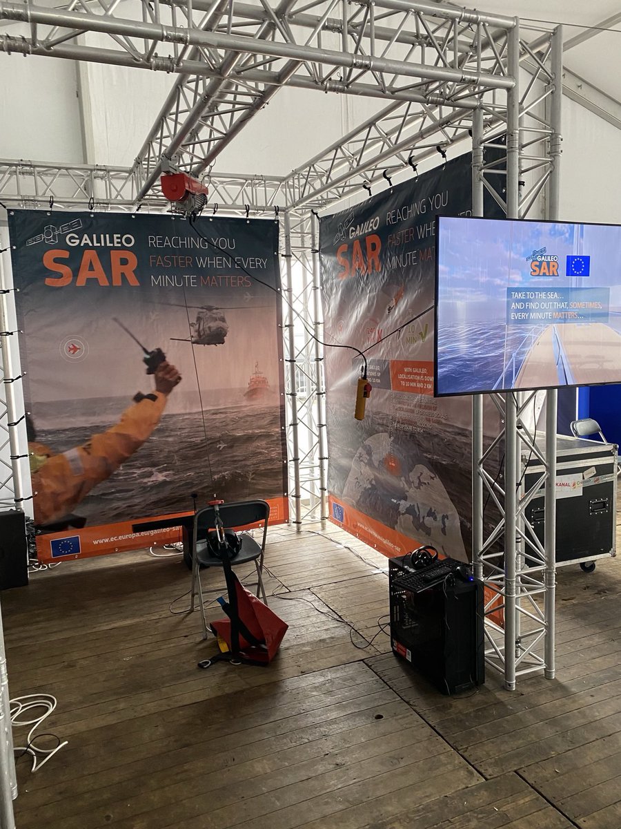 SARGalileo's tweet photo. The #SARmachine is ready for you at the  #NAVYTECHNOFest on the stand of @agentschapMDK !

#Galileo #SearchAndRescue #SAR #3DVR #VirtualReality https://t.co/tLjR699AoX