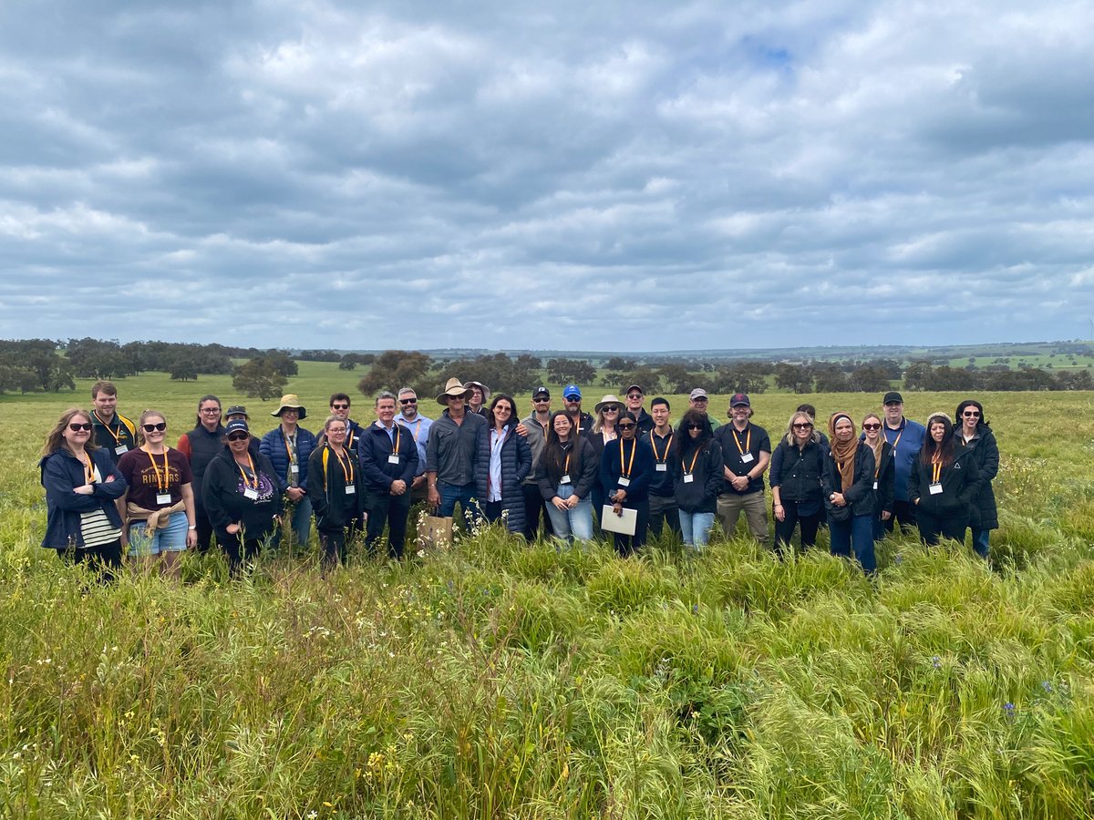 RabobankAU's tweet photo. WA agricultural educators converged on the Moora region recently for our latest Teacher Farm Experience - a program that aims to increase knowledge &amp; confidence of STEM, HASS &amp; agriculture educators to allow them to incorporate food &amp; fibre production into their teaching programs https://t.co/TjaXtMTEAQ