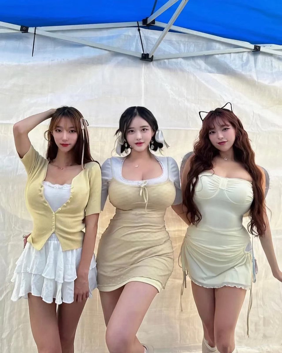 Choose who✌
左中右，喜欢哪个？🤭 https://t.co/0OTtIyLe0g