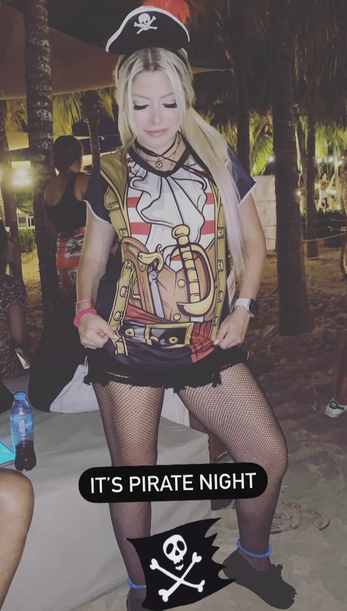 It wasn't until I got there, but I made it Pirate Night at <a href="/VelvetRabbitInc/">Velvet Rabbit: World</a>  🤷