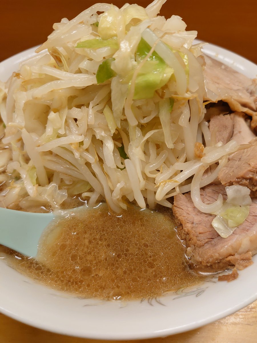 つの tweet media