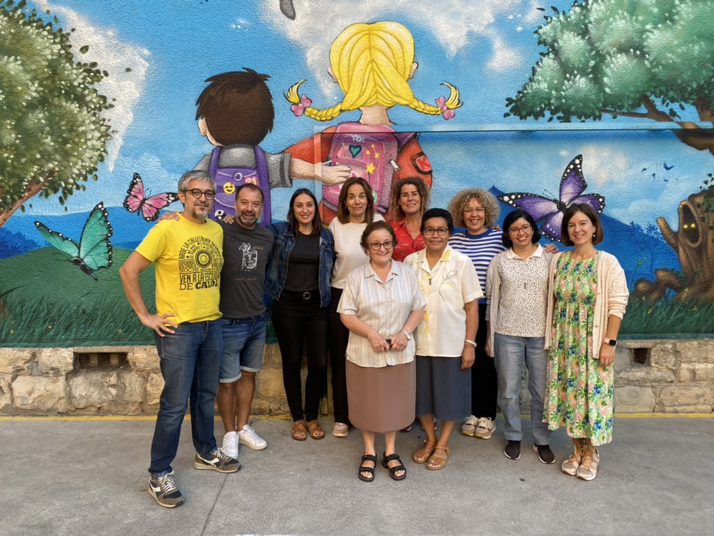 “Diferents batecs, un únic cor”

L’equip de Titularitat de <a href="/EscolesMdp/">Escoles MDP Catalunya</a> visita l’escola MDP Las Arenas (Getxo, Bilbao). Una experiència extraodinària per compartir camí, enriquir-nos i continuar fent créixer la xarxa MDP.

La distància no és un obstacle quan ens sentim a prop.