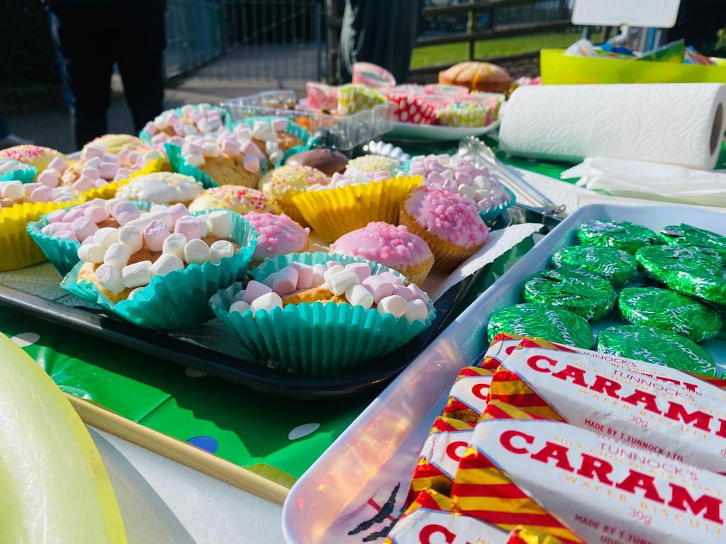 Woohoo 🎉 🌟 £214.15 fundraised for Macmillan Cancer Support @macmillancancer from yesterdays cake sale @IvyChimneys 🌟 Amazing! Thank you so much for all the cake and biscuit donations. 💚 🧁 🙏