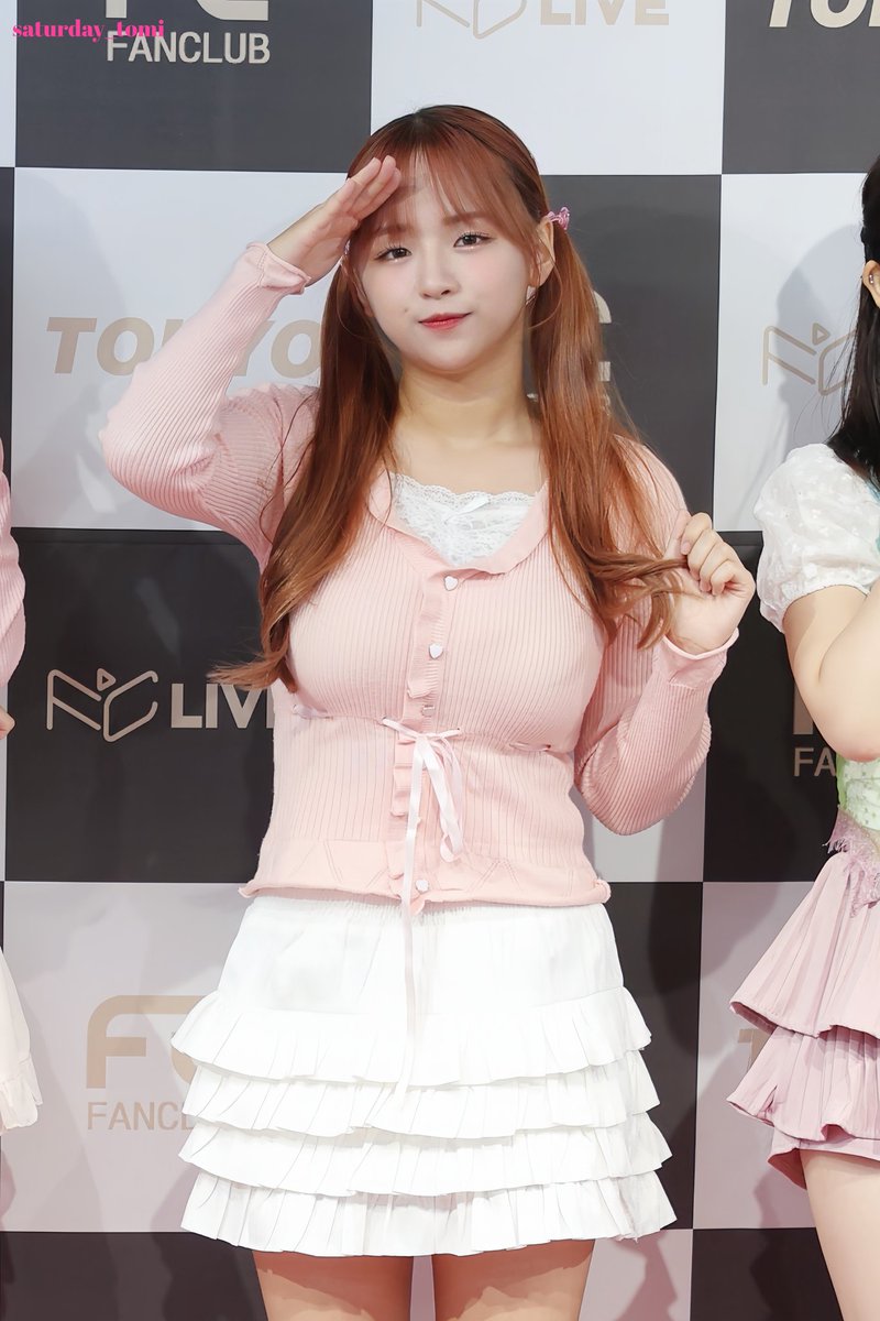 saturday_tomi's tweet photo. 230930 SATURDAY FAN-LIVE IN TOKYO 2023 1部

#SATURDAY #세러데이 #아연 
#アヨン #いちばんかわいい  @saturday718 https://t.co/ID2SVbRo9F