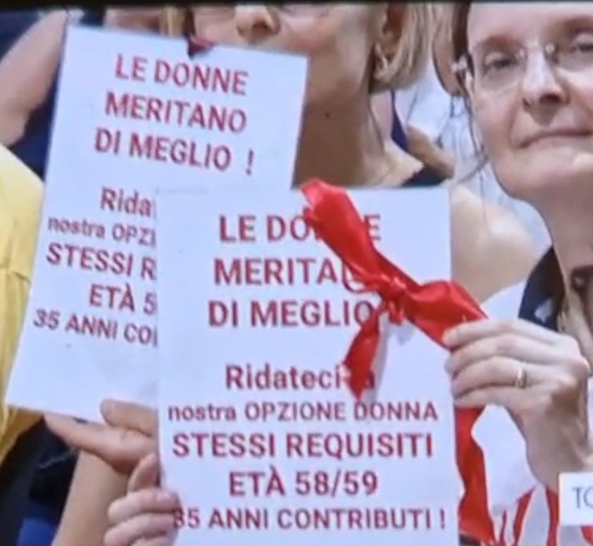 Il #governomeloni distrugge il sistema pensionistico non rinnovando gli strumenti esistenti.
Le #donne ci stanno rimettendo dal 2008. 
Vogliamo il risarcimento che neanche la Fornero ha tolto: #opzionedonna originale.
<a href="/MinLavoro/">Ministero Lavoro</a>
<a href="/MEF_GOV/">MEF</a>
<a href="/CalderoneMarina/">Marina Calderone</a>
<a href="/PpBombardieri/">Pierpaolo Bombardieri</a>
