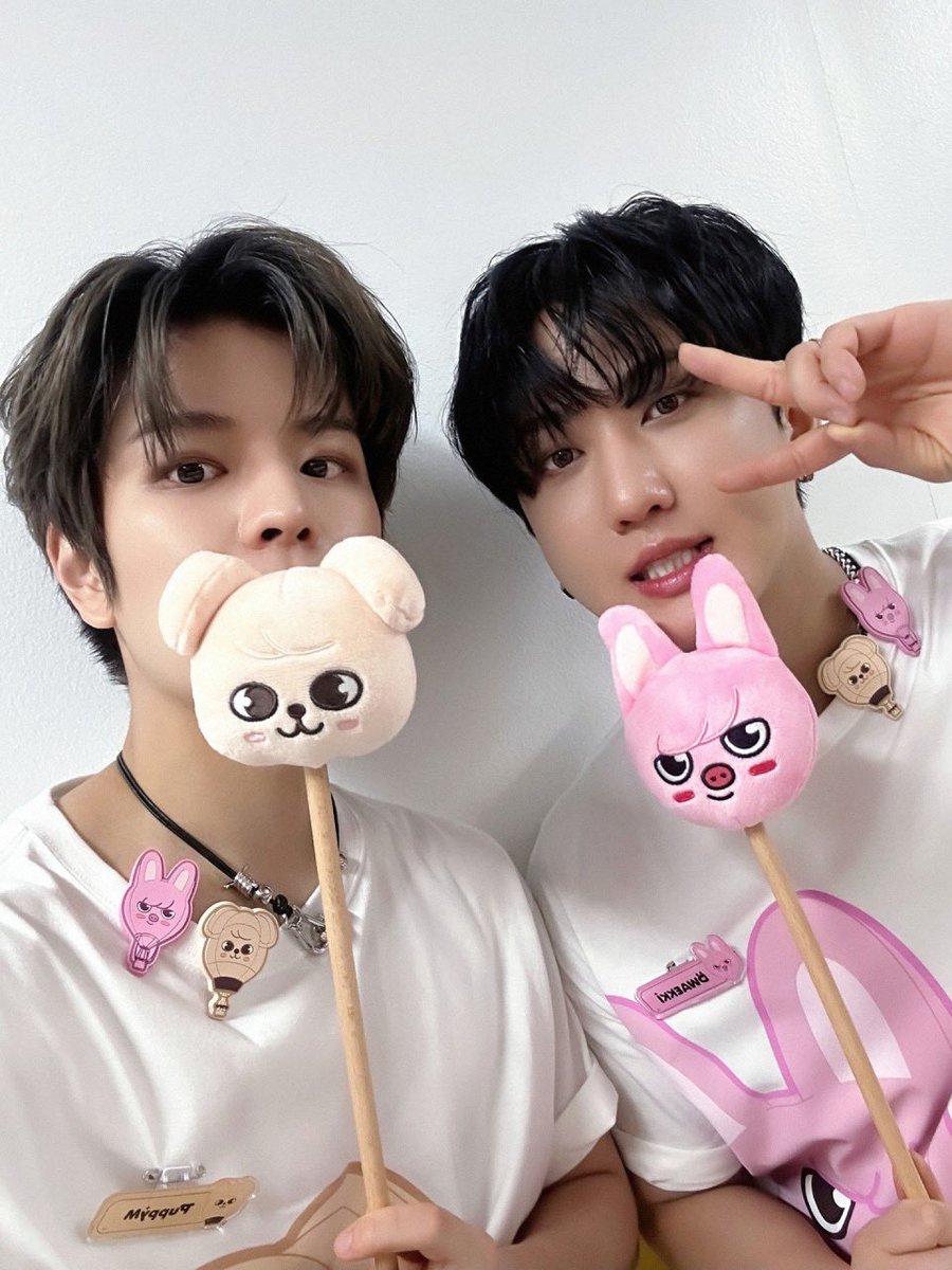 𝐓𝐇𝐔𝐍𝐃𝐄𝐑𝐁𝐎𝐋𝐓 ⚡(lagi hiatus) tweet media