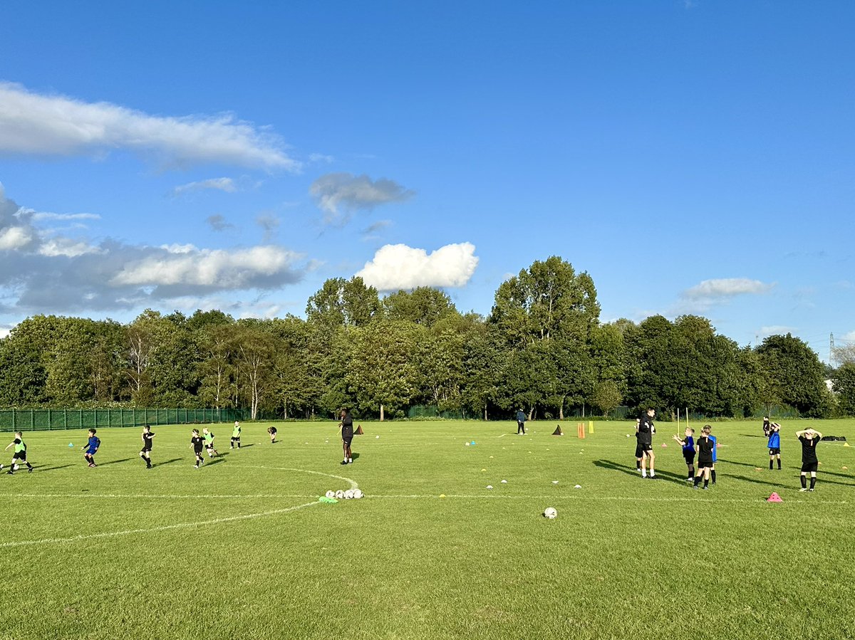 ChanPakSoon's tweet photo. Great first month for the Pre-Academy season. Lots of variety, variation and volume of games  - 3v3, 4v4, 5v5 &amp; 6v6 from indoor hard court, grass and 3G pitches. https://t.co/DZkZXP6YgJ