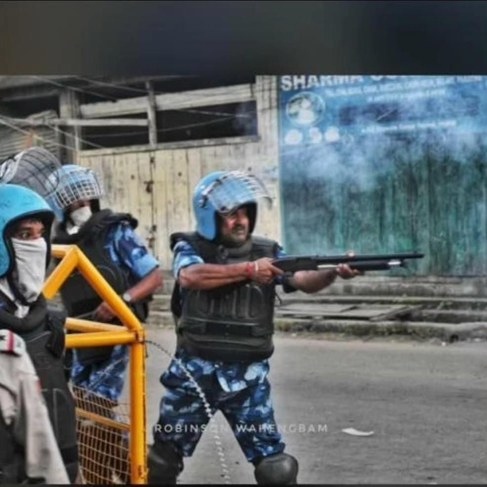 Trust_MeBro100's tweet photo. The atrocity acts of the RAF must stop now. using pellet guns and handicapping minors and unarmed students is an act of inhuman and cowardice. #stopViolence #Manipur #JusticeForLinthoingambiAndHemanjit #ManipurViolence #ManipurHorror #SaveManipur #SaveMeitei #ManipurFightsBack https://t.co/AhnJEZzs34