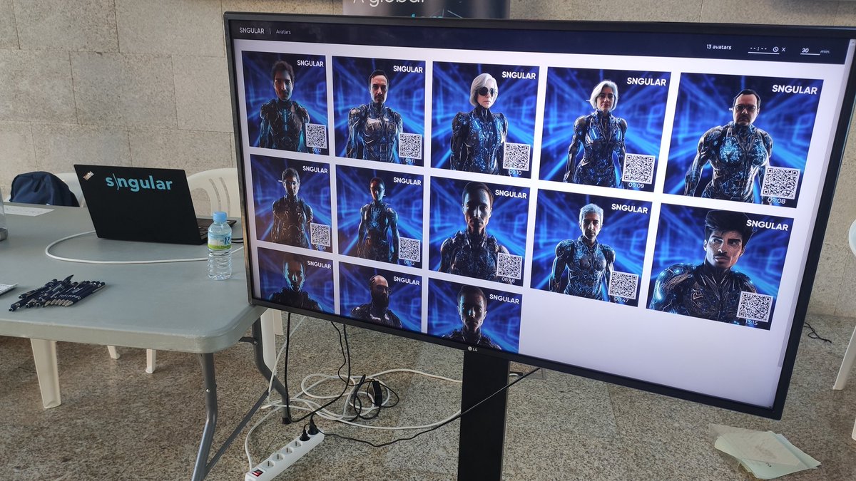 BelCeeC's tweet photo. Ya tenemos el stand de @sngular montado en la #EDD23. Alguno ya de ha hecho su avatar y se lo ha llevado calentito! https://t.co/dc0yy1gTlC