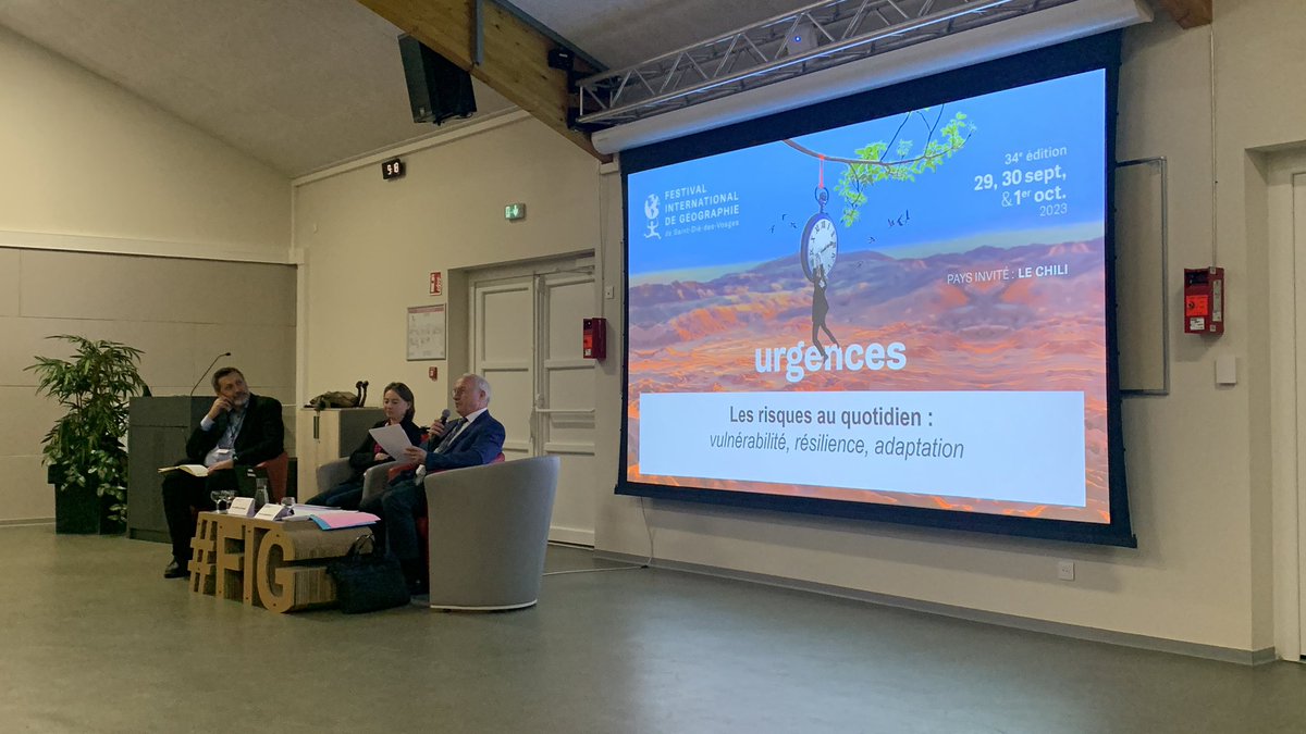 Le #FIG continue avec la conférence “les risques au quotidien : vulnérabilité, résilience, adaptation” avec Michel Hagnerelle et <a href="/chescartin/">Christophe Escartin</a>