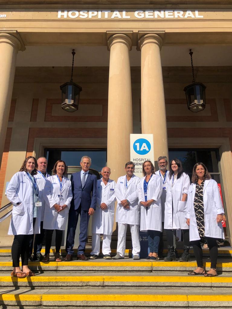 vallhebron's tweet photo. 👩‍⚕️#VallHebron és en el 1⃣ hospital de Catalunya i 4⃣ de l’Estat en rebre l’acreditació de la Societat Espanyola de Cirurgia de l’Obesitat i Malalties Metabòliques (@obesidadSECO), que reconeix l'expertesa en tractar pacients amb obesitat mòrbida.

Més👇
https://t.co/WVoMIeyG1W… https://t.co/TnKaHI5bkF