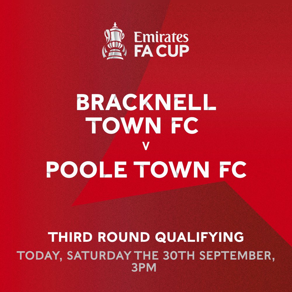 BracknellTownFC's tweet photo. 🏆It’s FA CUP DAY!!!!!!! 

📅 Today, 3pm kick off! 
⚽ FA Cup 3rd Round Qualifying 🆚 @PooleTownFC 
🏟️ The SB Stadium - Bottom Meadow, GU47 9BJ.
🎟️ Admission: £12 Adult, £9 Concession, £2 U18

Ticket https://t.co/fFMPPnCErv available until 11:30am online! 

Don't miss out on the action – be there to support the lads and experience the excitement of the FA Cup! 

Let's be loud and cheer our boys to victory! 📣⚽ #FACup #BackTheLads 💪🔴⚪️