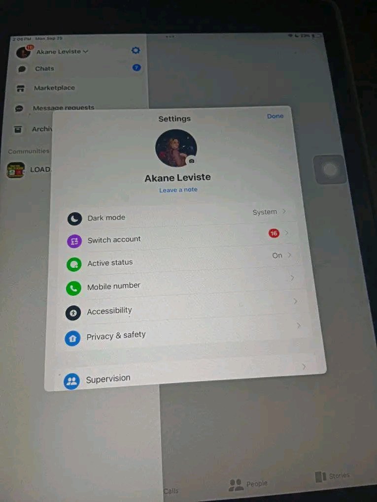 One4Enha's tweet photo. For sale ipad
— IPad 9th gen (256 gb space gray)
— Ios 17
— Good as new (Still in warranty until January)
— All features are working (Fingerprint, Home button, Volume button, lock button, True tone) 
— Inclusion; Box, original charger, case, Screen protector 

free 3 Enha pcs https://t.co/nCPnZFKivt