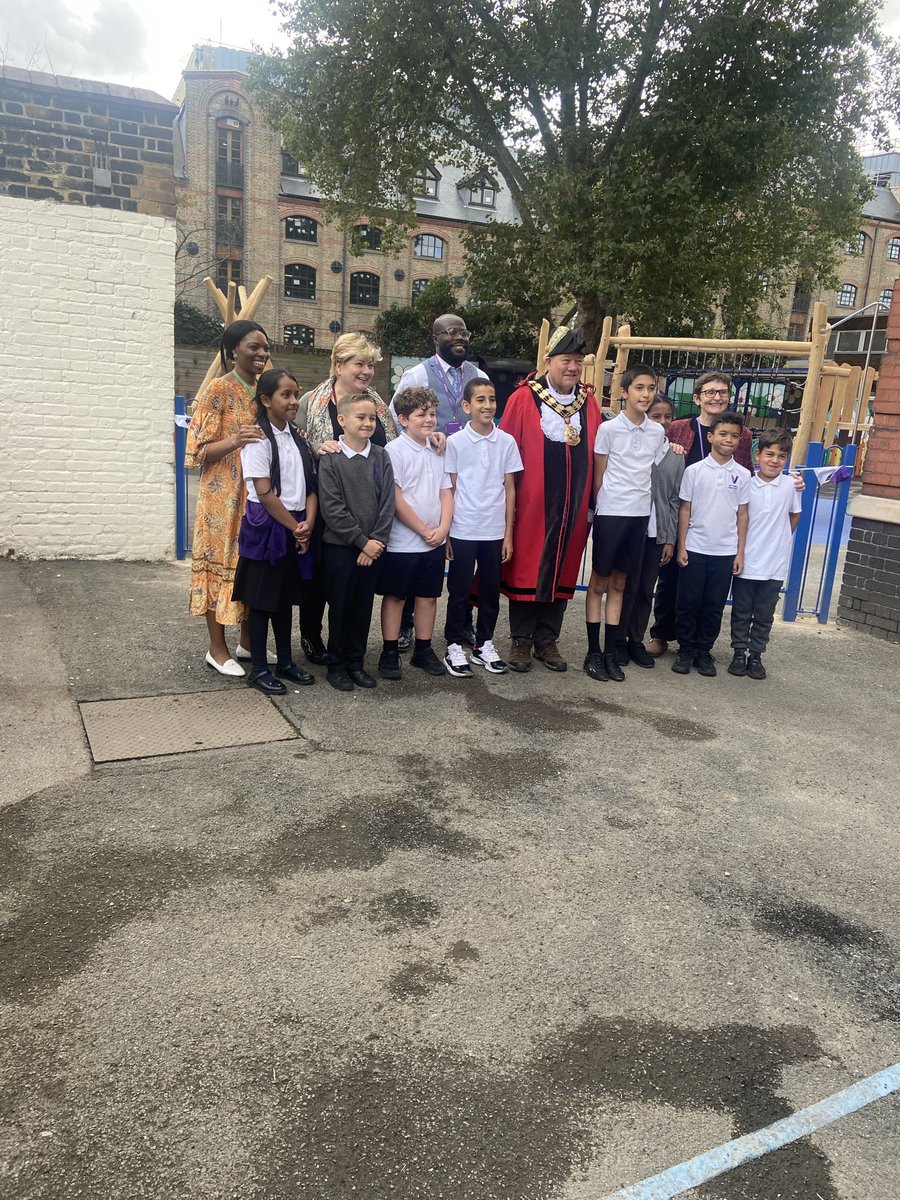 Vittoria Primary School tweet media