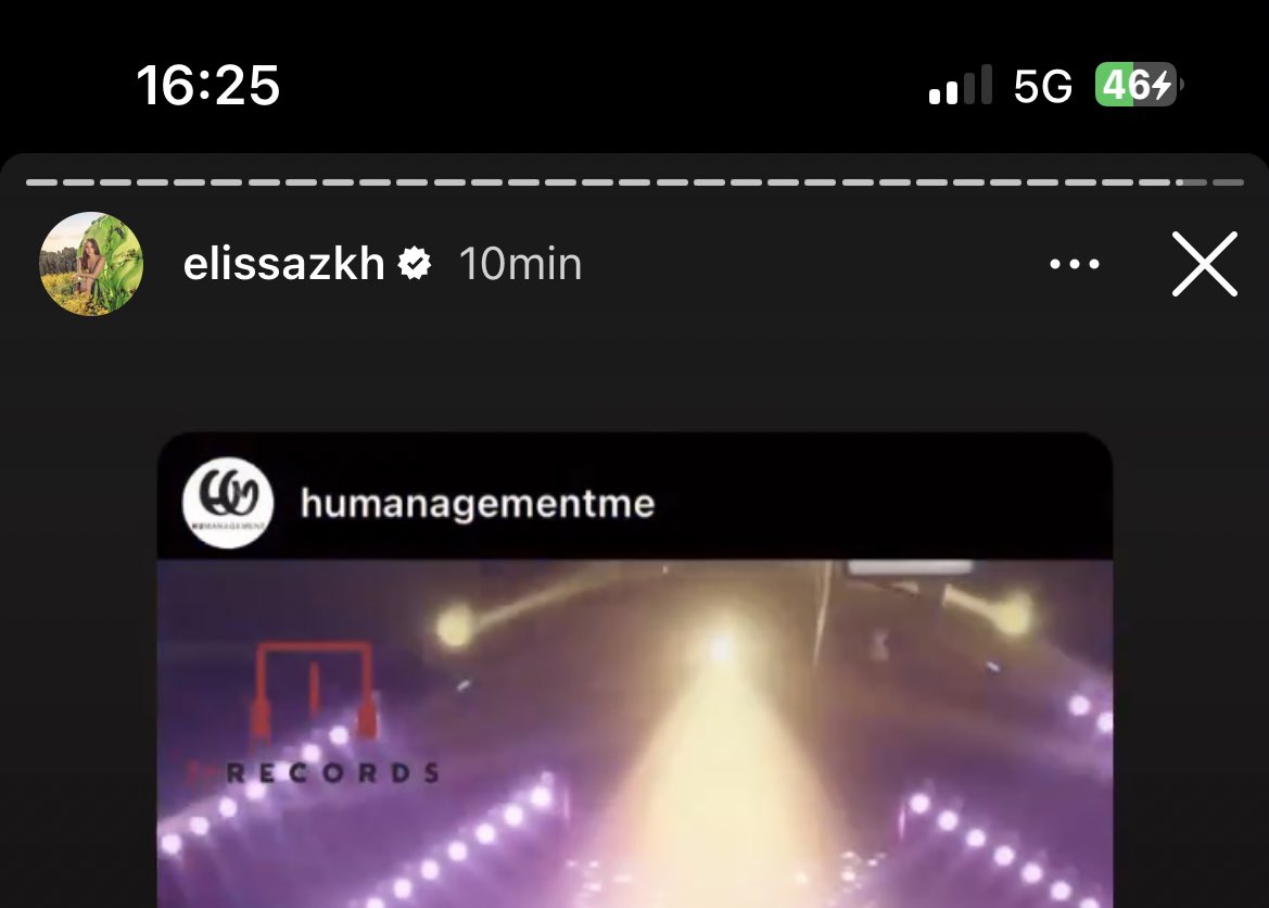 الي ما بيعرف هادي حجار هو صاحب شركة humanagementme المسؤولة عن كل ماهو ميديا للفنانين منن ياسمين صبري ، مايا دياب و اخرهن استلمو اعلانات جورجينا بالسعودية و بفترة بتمايل على ال beat سبق وردت اليسا عليه بغمزة الي شكلي فهمتا من بعد شهور😭(الي بيعرف اكتر تفاصيل يتفضل😭)