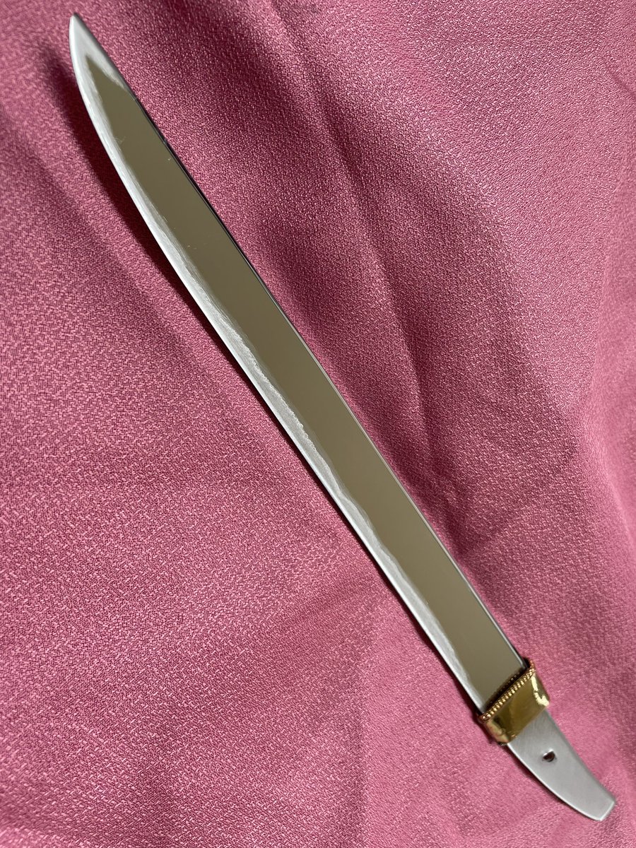 Maxifactory's tweet photo. 27.これで【刀剣乱舞】京極正宗（刀身と鎺）の完成です！
造形に正解はありませんので、素材や道具、手順などは自由に工夫してみてください。個別の質問には基本的にお答えしかねますが、何かの参考になれば幸いです！

https://t.co/TegYSvFenB

#百均のグッズ間違った使い方選手権 https://t.co/uVgOWaV2YD
