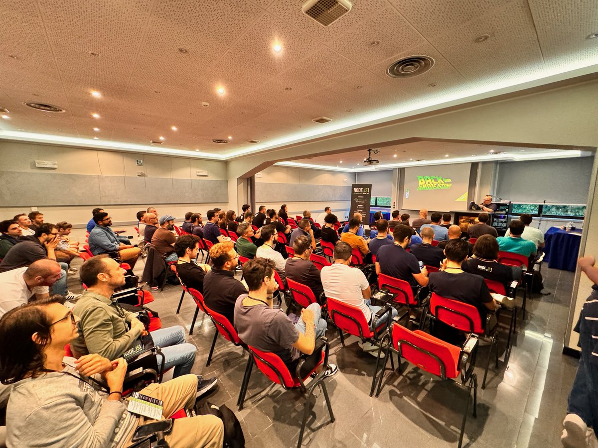 nodejsconfit tweet media