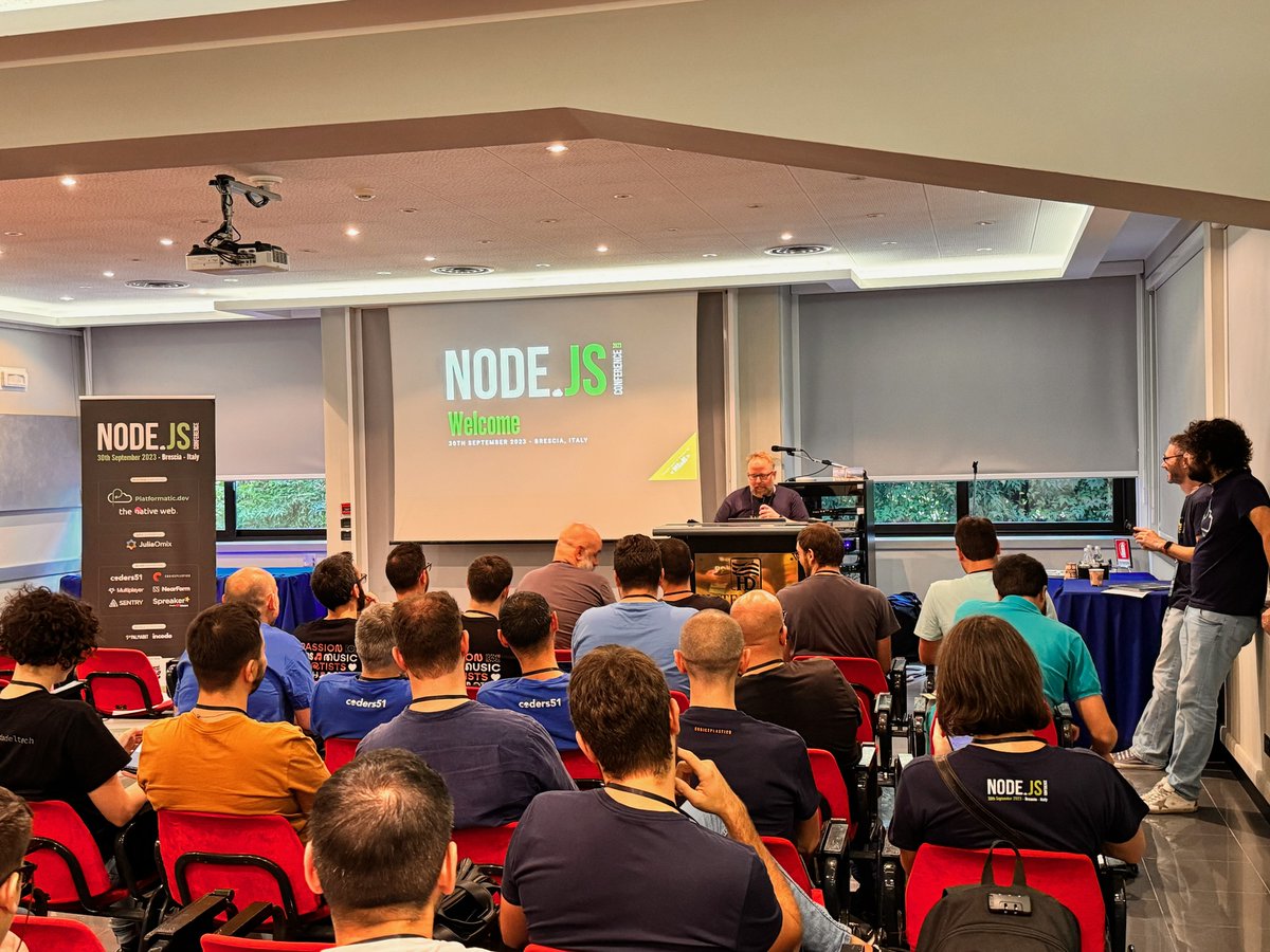 nodejsconfit tweet media