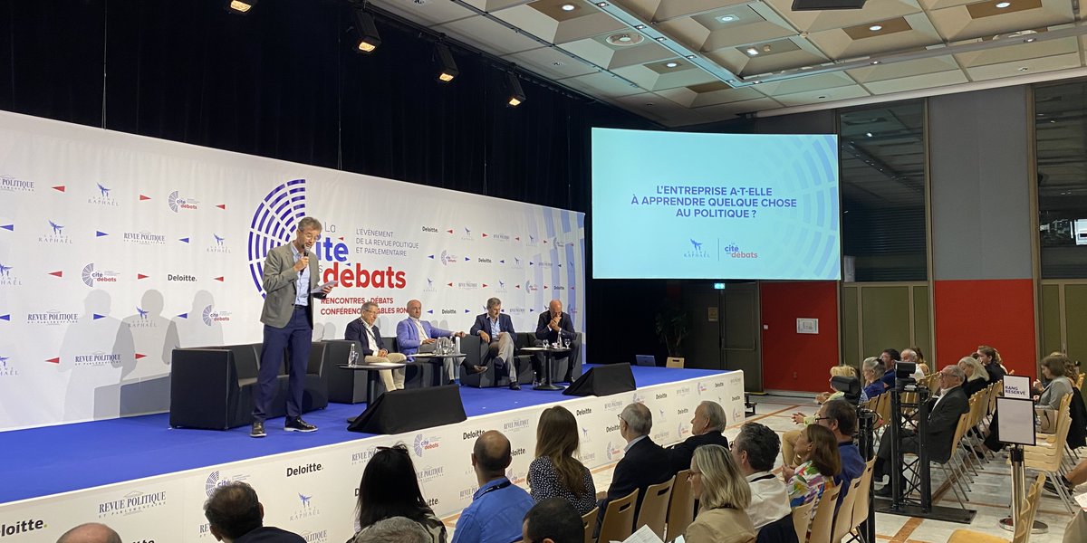 Jour 2 de la #CitéDesDébats2023! 'L’entreprise a-t-elle à apprendre quelque chose au politique ?' avec @G_Monsellato, @JPM3364 et @marcivaldi 🗣️