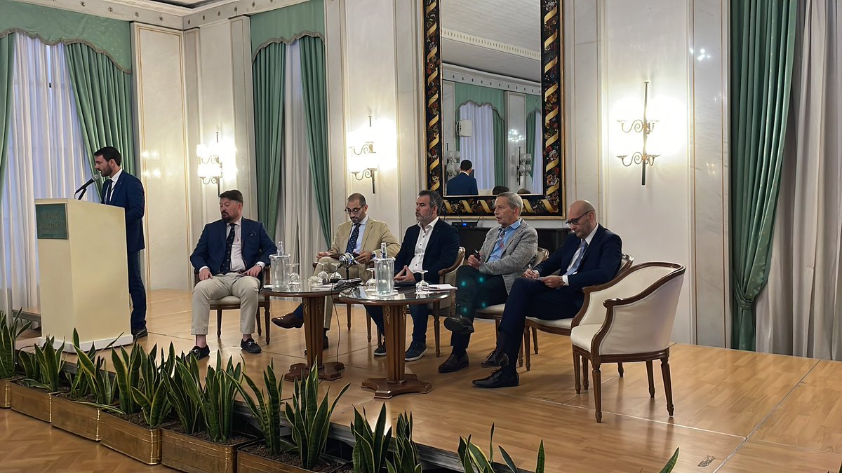 nazione_futura's tweet photo. Si parte con la seconda giornata di “Italian Conservatism. The Future of Europe”!
#italianconservatism https://t.co/Q7ZGqVfovl