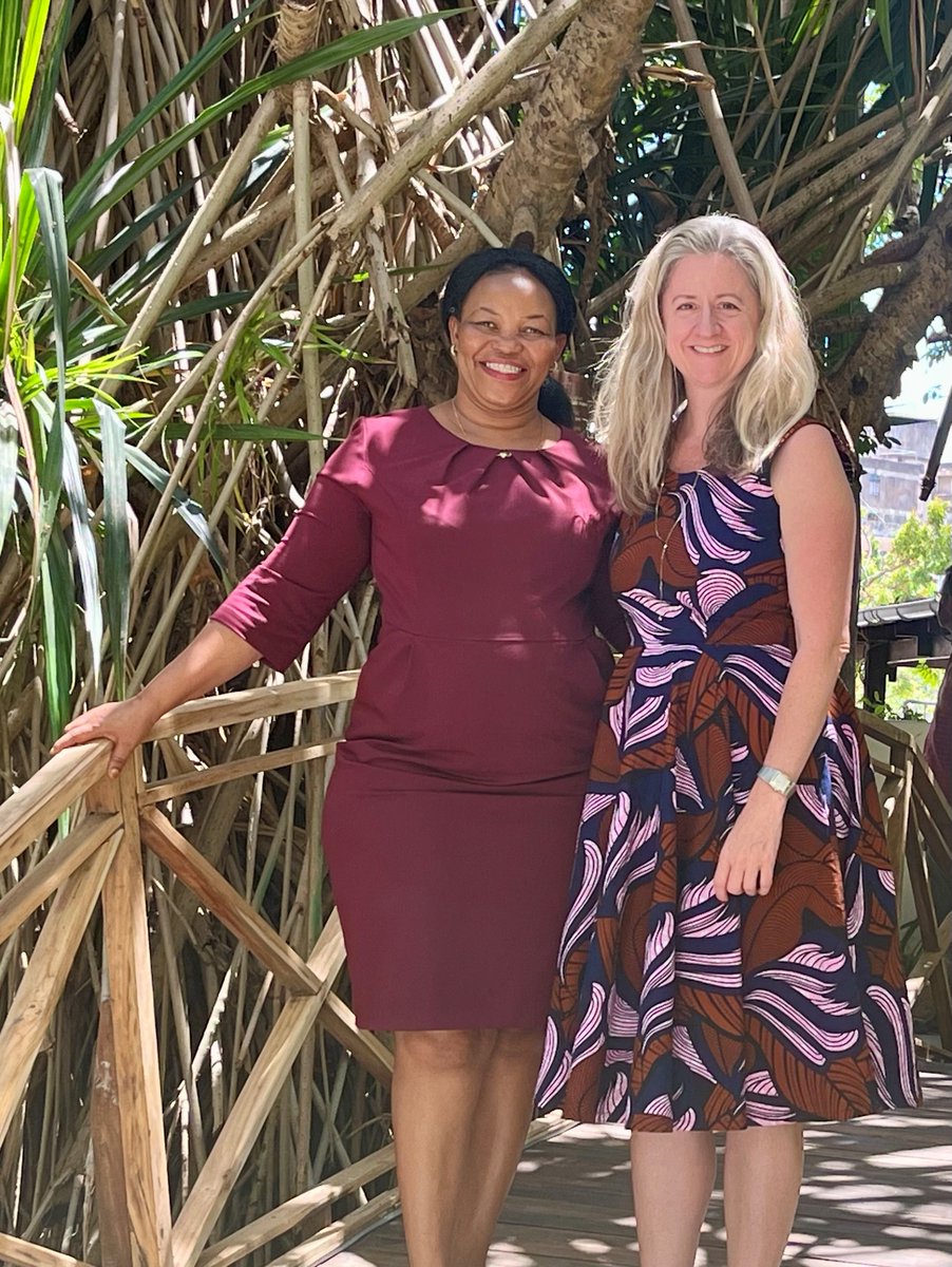 The inaugural cohort of the Mwele Malecela Mentorship program for women in Neglected Tropical Diseases meet after the <a href="/NTD_NGOs/">NNN</a> Conference. Here's  <a href="/BasilianaE/">Basiliana Emidi</a> with her mentor @lisarotondo for the first time in-person! 👏🏿✅