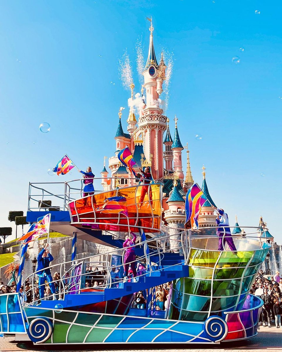 Disneyland Paris tweet media