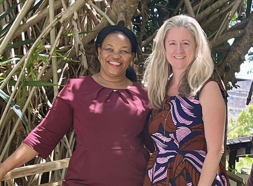 La cohorte inaugurale du programme de mentorat Mwele Malecela pour les femmes dans le domaine des maladies tropicales négligées #MTN s’est réunie après la conférence de <a href="/NTD_NGOs/">NNN</a>.
Voici <a href="/BasilianaE/">Basiliana Emidi</a> &amp; son mentor @lisarotondo qui se rencontrent physiquement pour la 1ère fois ! 👏🏿✅