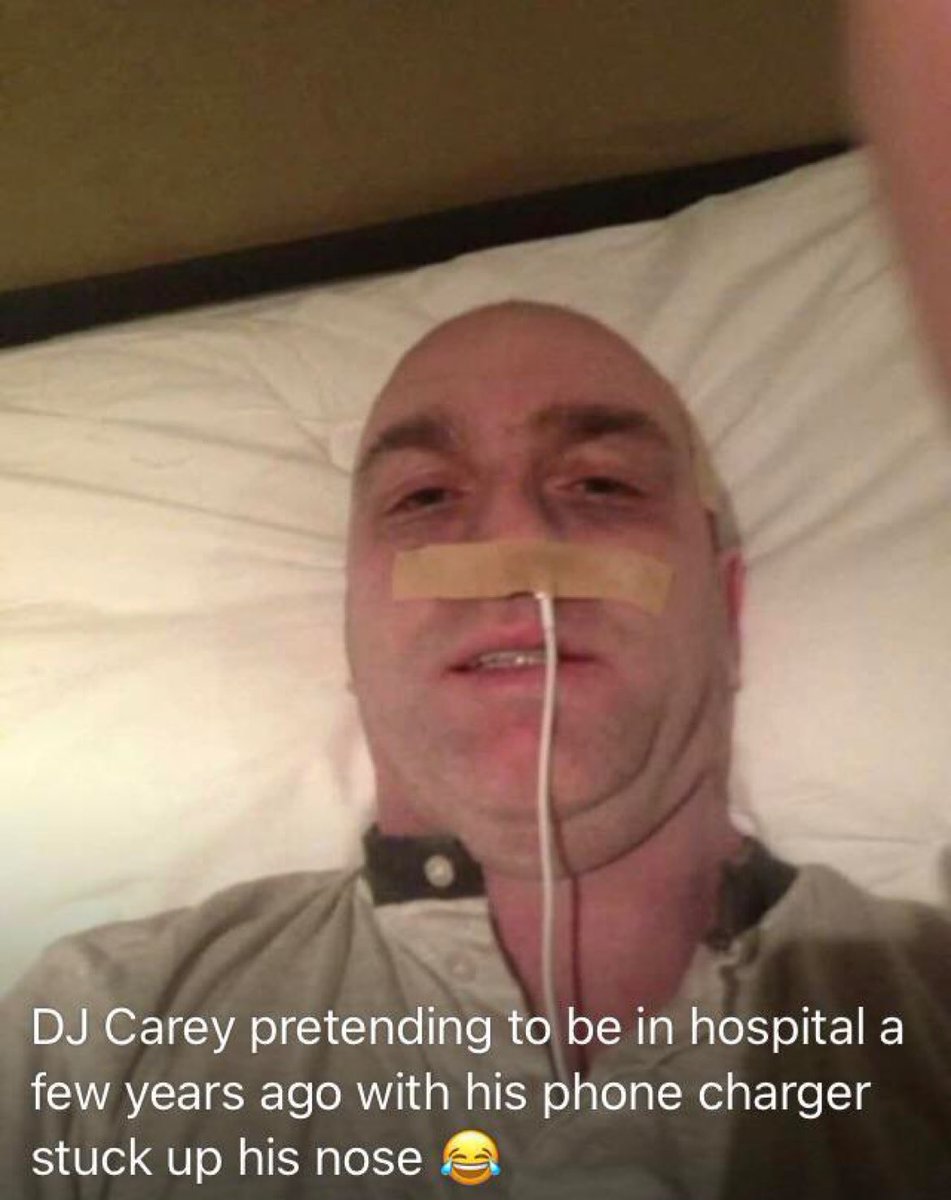 PMc276's tweet photo. Just imagine if someone from wrong side of the tracks pretended to have cancer

The man pretended to be bald from chemo but was too vain to lose his eyebrows 

What a focking insult to every family affected by this disease https://t.co/nie7qir0aD