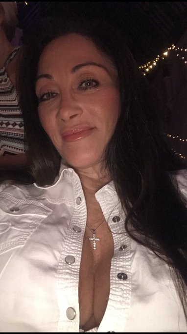 All have a fabulous weekend. Much love and stay safe 😘😘😘 https://t.co/JRcG6C32oF