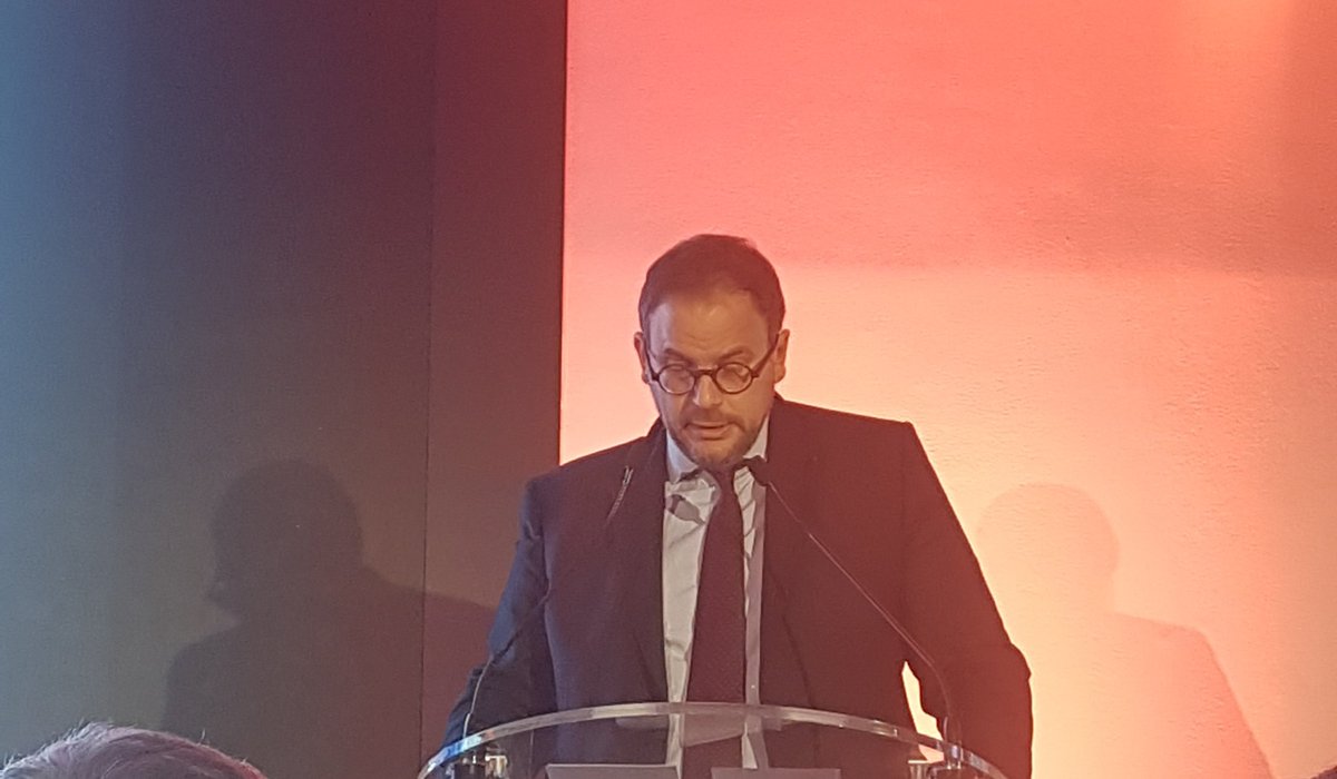 Assemblée générale de l'ordre des médecins
#CNOM 
Discours du Ministre <a href="/aur_rousseau/">Aurélien Rousseau</a>
" L'engagement des professionnels de santé et donc des médecins doit passé par une revalorisation financière "
<a href="/Sante_Gouv/">Ministère de la Santé</a> 
<a href="/ordre_medecins/">Ordre des Médecins</a>
