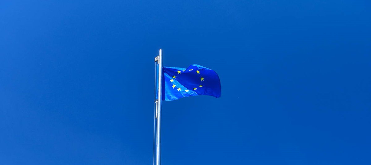 RRInternational's tweet image. Romania has received from the @EU_Commission EUR 2.7 bln in response to the second #disbursement application under the National #Recovery and #Resilience #Plan, submitted in December. (1/3)