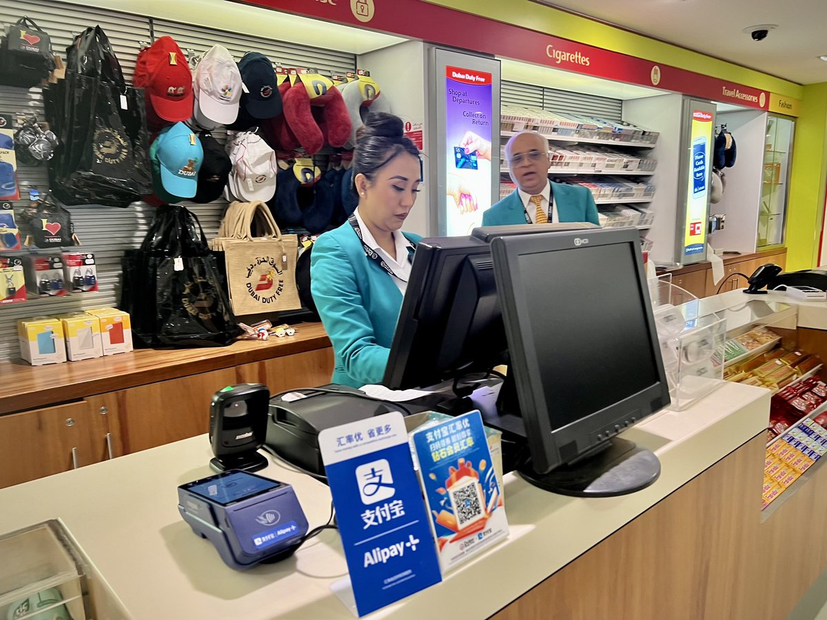 Alipay's tweet photo. Alipay offers a range of special deals with 100+ brands as part of the @AlipayPlus #moneycannotbuy campaign, which reaches 1.4+ billion potential consumers. These offers cater to our users’ shopping & payment needs while also fostering growth opportunities for global merchants. https://t.co/4mnsfshruP