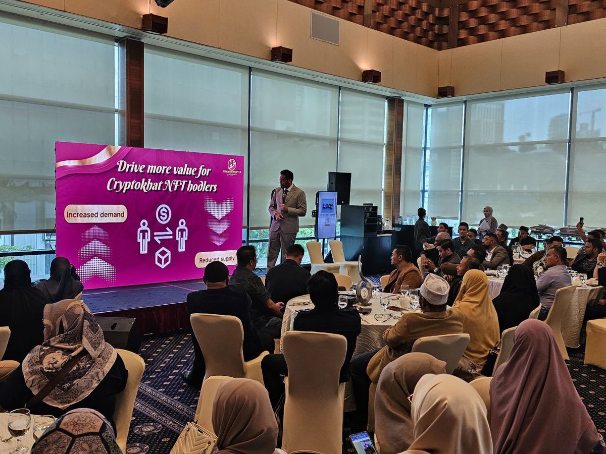 Thecryptokhat's tweet image. 🚀 Titanium Meetup Singapore. Don't miss a moment of the action. 🔥 #TitaniumMeetupSG #Cryptokhat #nft