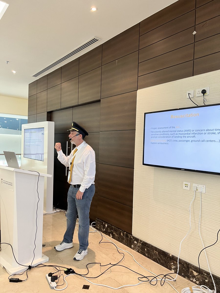 doctorloay's tweet image. يوم جديد و كورس #IMES_course جديد