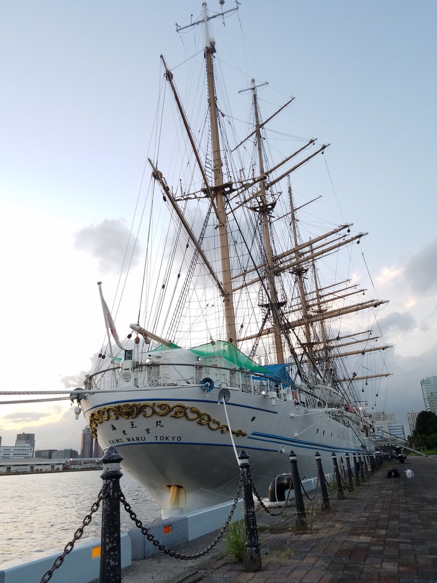 「1年振り 今回も海王丸を見に来ました(*`・ω・)ゞ」|才谷屋龍一🇺🇦パワパス第４巻・４月１３日発売☆のイラスト