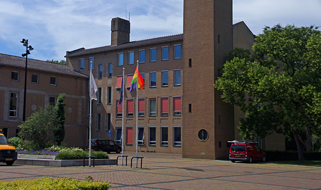 Bibliotheek Oosterbeek verhuist niet naar gemeentehuis Renkum
bibliotheekveluwezoom.nl/nieuws-agenda/…
