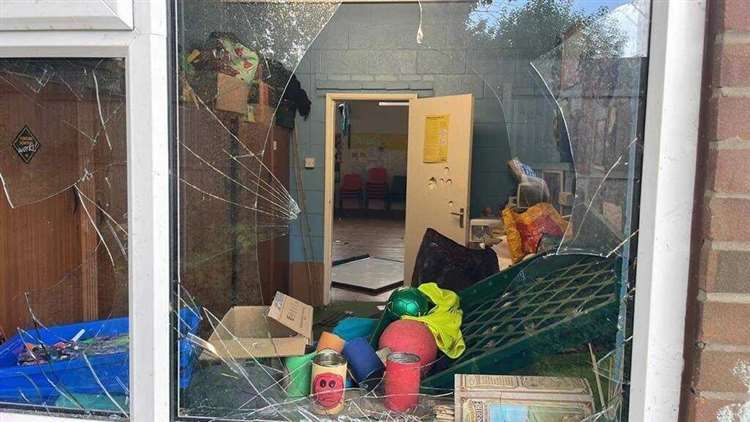 granthamtownfc's tweet photo. 𝘽𝙐𝘾𝙆𝙀𝙏 𝘾𝙊𝙇𝙇𝙀𝘾𝙏𝙄𝙊𝙉 

If you can afford to do it, please donate to the Grantham (St Anne’s) 9th Scouts bucket collection today at The Meres

Their Hut was broken into twice in August and they are raising funds to repair it. https://t.co/jnPnP2c3Mv
