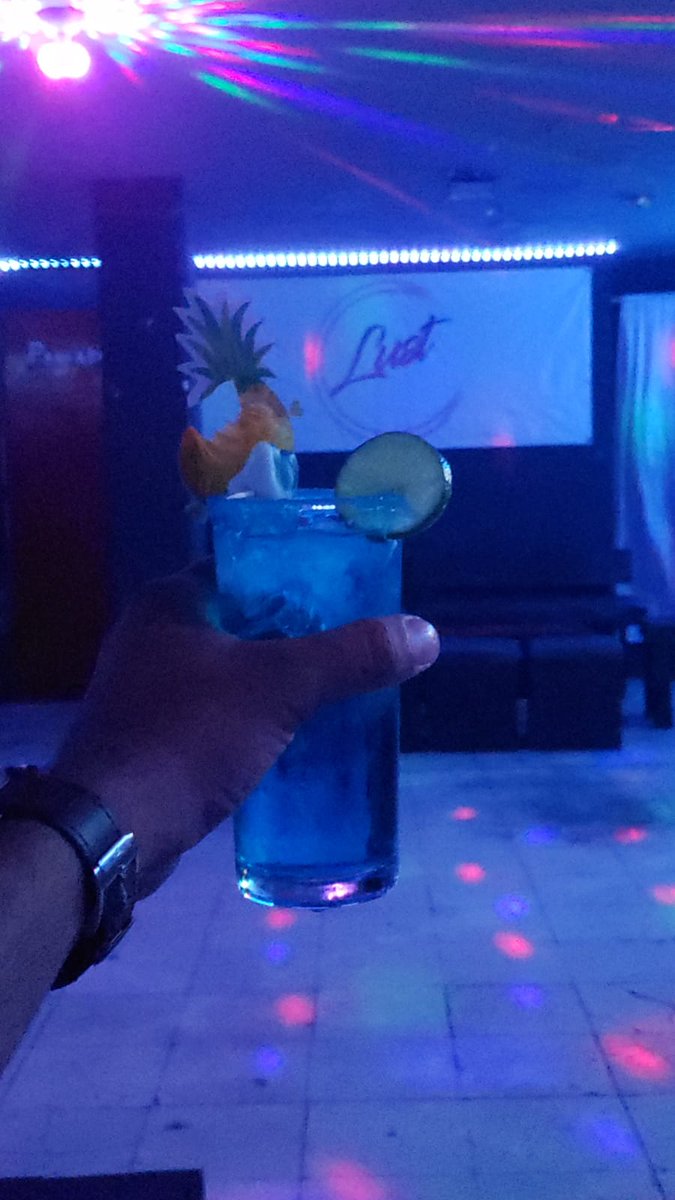 EbanoClubSw's tweet photo. Night blue.....
Y tu noche de que color es?
👿 https://t.co/lziHeGhFHr