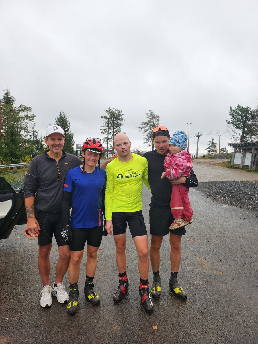 Järjestyksessään ensimmäinen Karra Trophy #hiihto suoritettu.